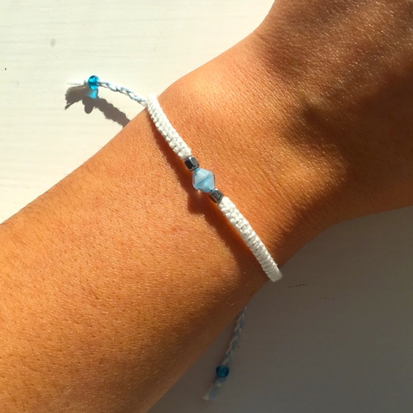 Handmade Macrame Beaded Friendship Bracelet - Picture 2 of 6